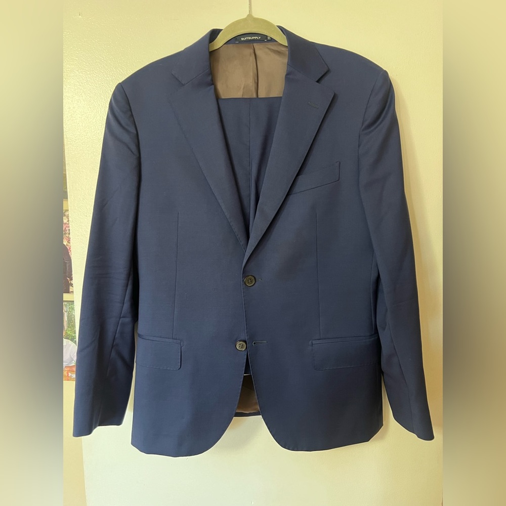 Suitsupply Napoli Suit.